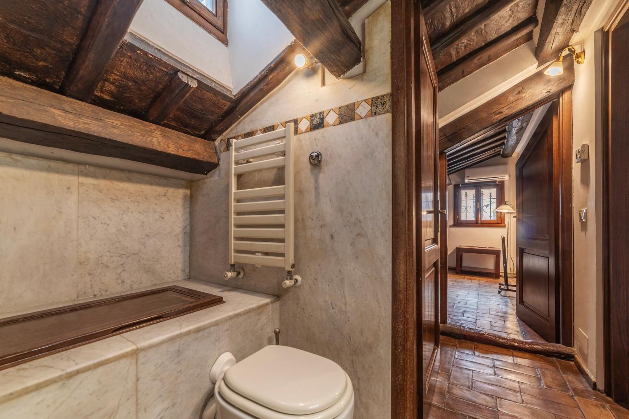 Cozy Trevi Romance Appartamento *