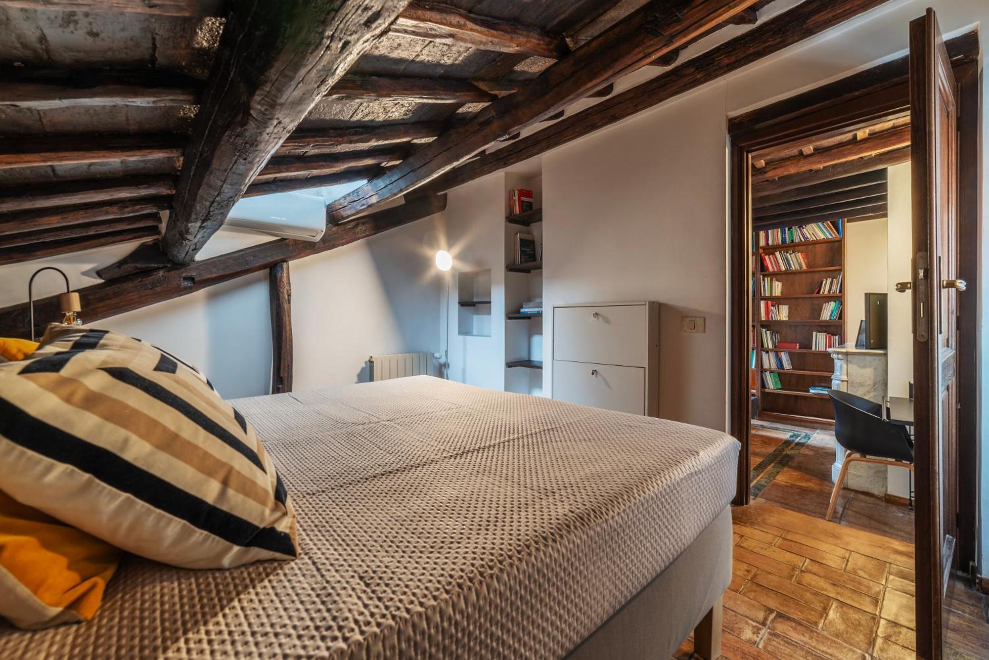 Cozy Trevi Romance Appartamento *
